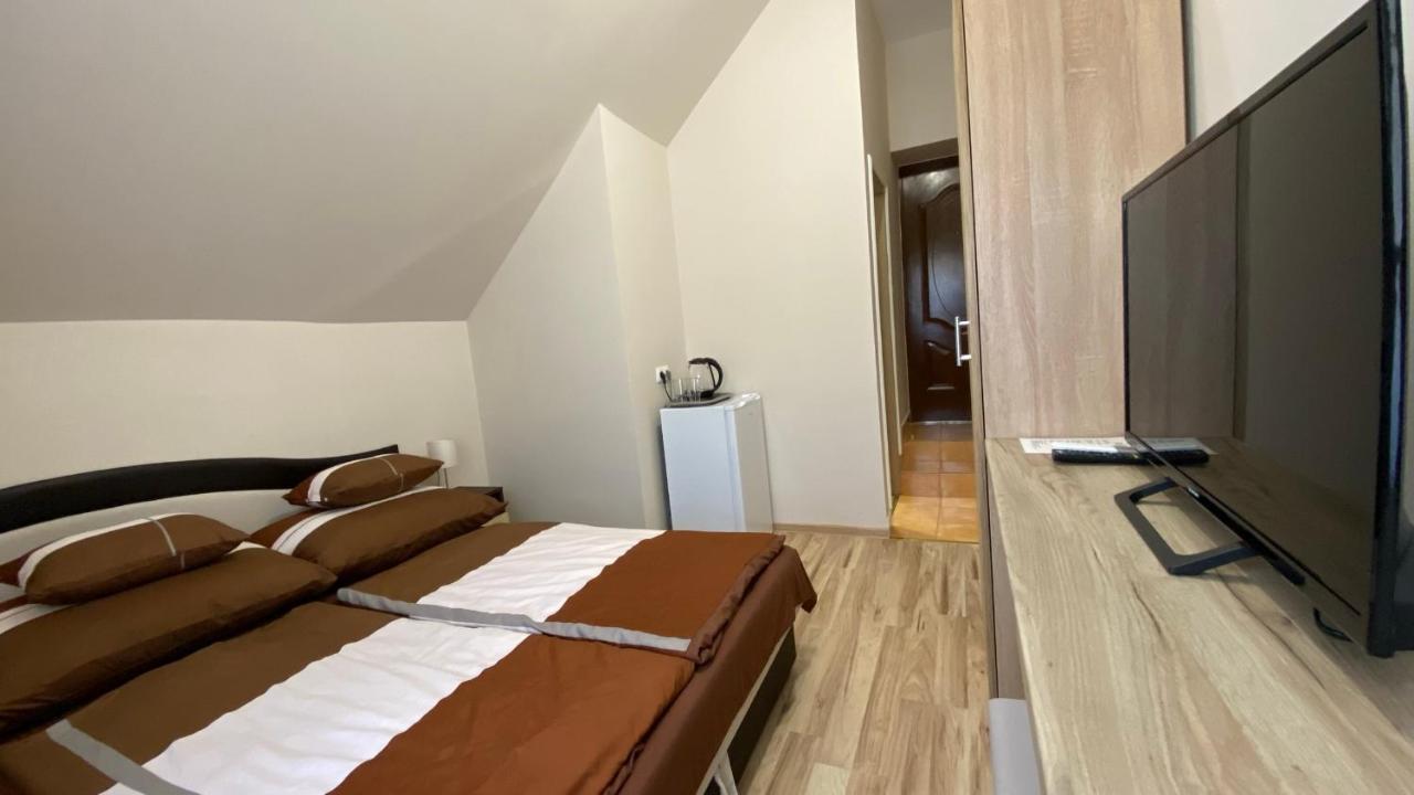 Korall Apartman Balatonfuzfo Exterior photo