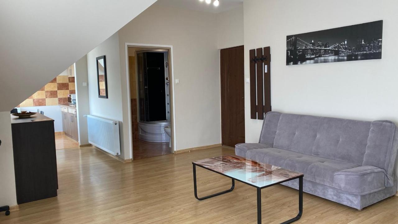 Korall Apartman Balatonfuzfo Exterior photo